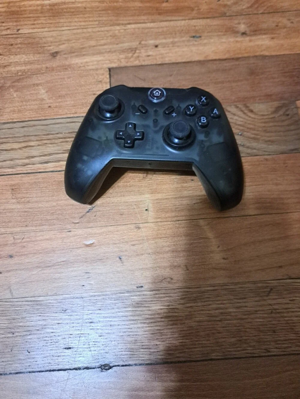 -style Wireless Controller in Translucent Black